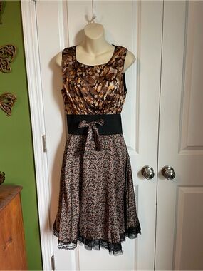 Des Filles à la Vanille Vintage French Romantic Dress 90s Floral Hitchcock Med